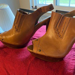 Jessica Simpson platform sandal bootie